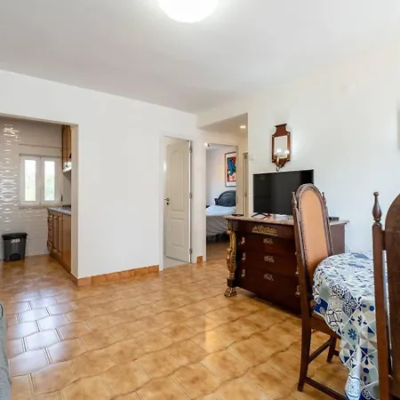 Olivais 2br - Metro & Airport By Perfect Getaway شقة *