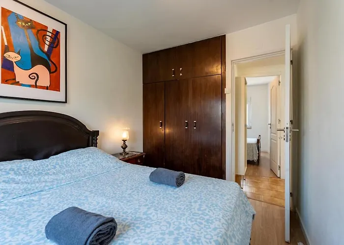 Olivais 2br - Metro & Airport By Perfect Getaway Appartement