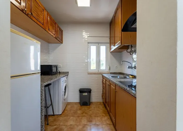 Appartement Olivais 2br - Metro & Airport By Perfect Getaway